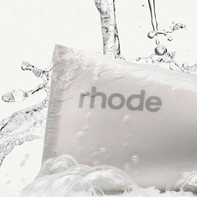 Фото Гель для умывания Rhode The Daily Cleanser с ананасом, 150 мл Daily Cleanser
