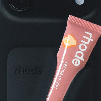 Фото Магнитный держатель с футляром для губ на телефон rhode Snap-On Lip Case  Lip Case Black